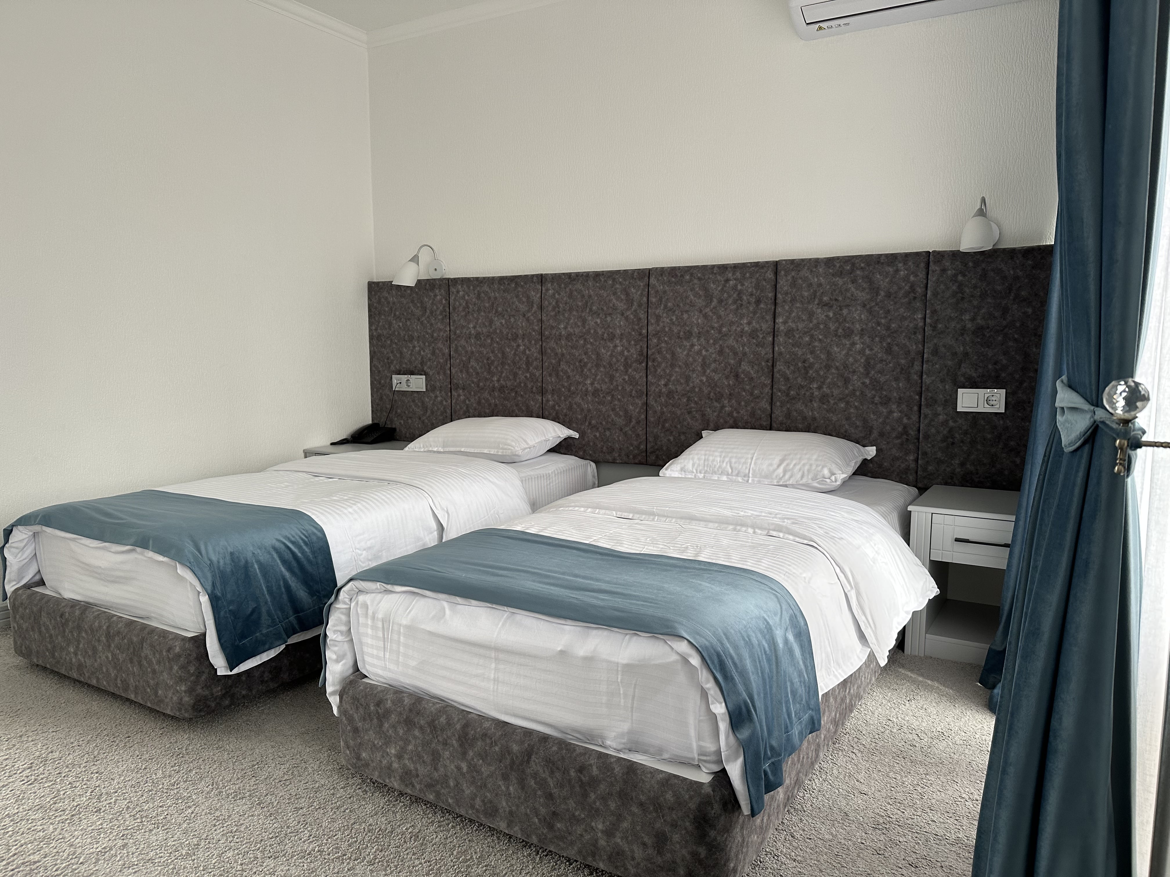 roomBackground1