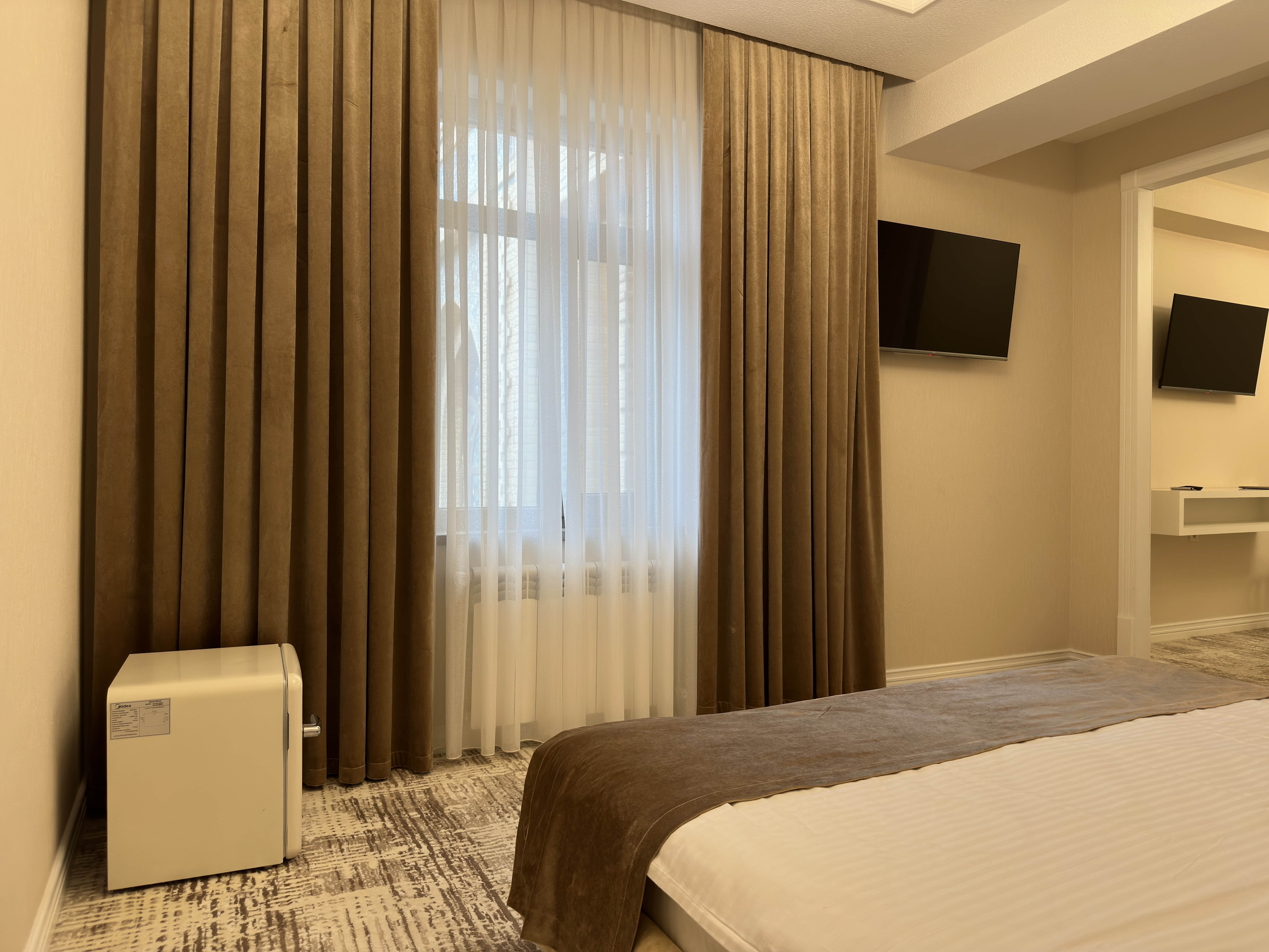 roomBackground2